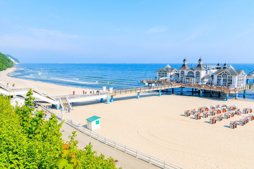 Lais Puzzle - Blick auf den Sandstrand des Ostseebades Sellin, Insel Rügen, Ostsee, Deutschland. - 2.000 Teile p-280200