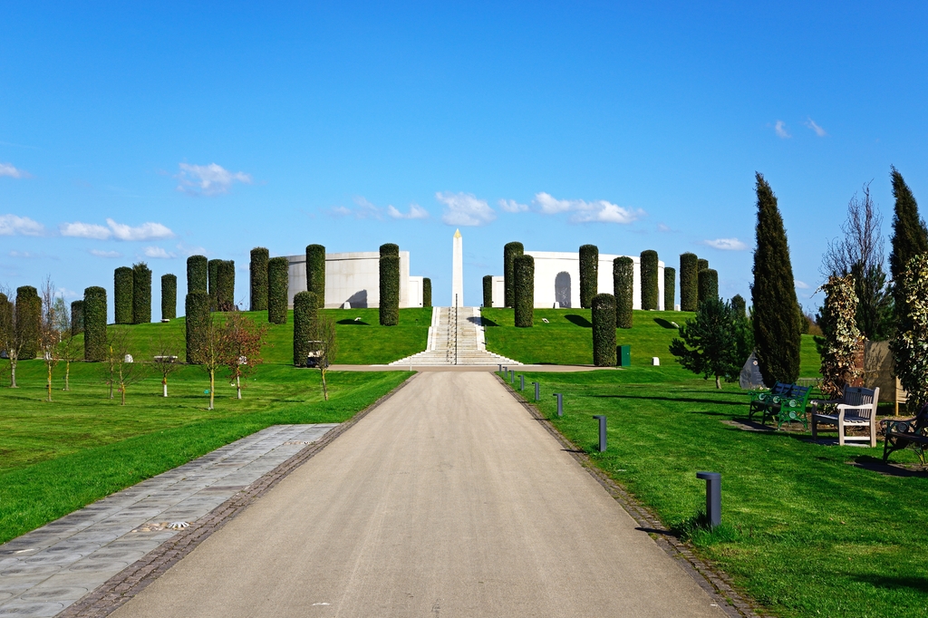 Lais Puzzle - National Memorial Arboretum, Alrewas, England - 2.000 Teile p-280314