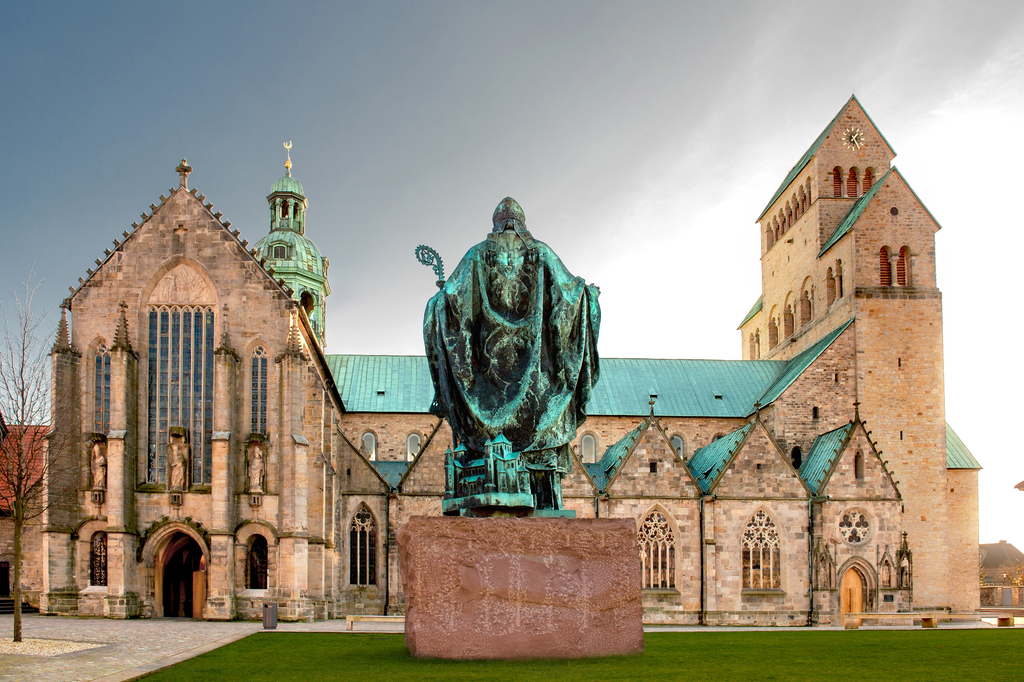 Lais Puzzle - Dom Kirche, St. Mariä Himmelfahrt, in Hildesheim, - 2.000 Teile p-280462