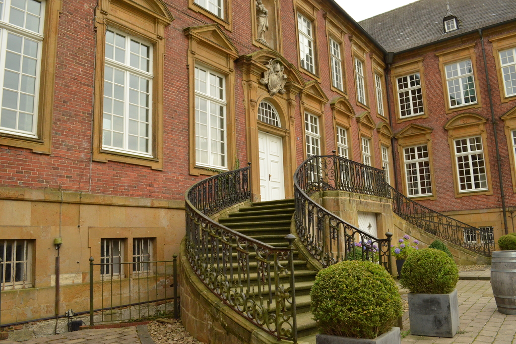 Lais Puzzle - Kloster Marienfeld in Harsewinkel - 2.000 Teile p-280875