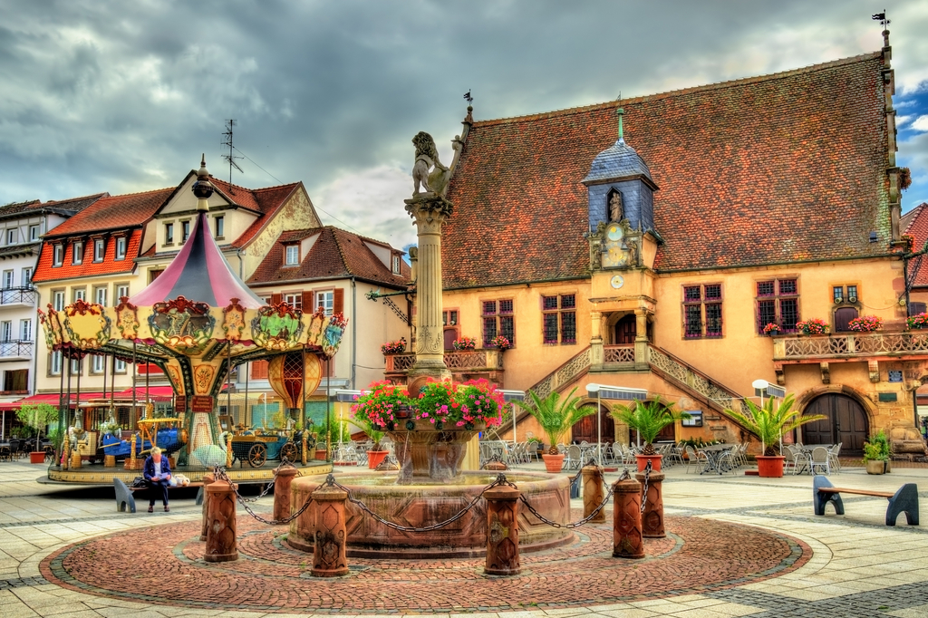 Lais Puzzle - Der Hauptplatz von Molsheim - Frankreich - 2.000 Teile p-281177