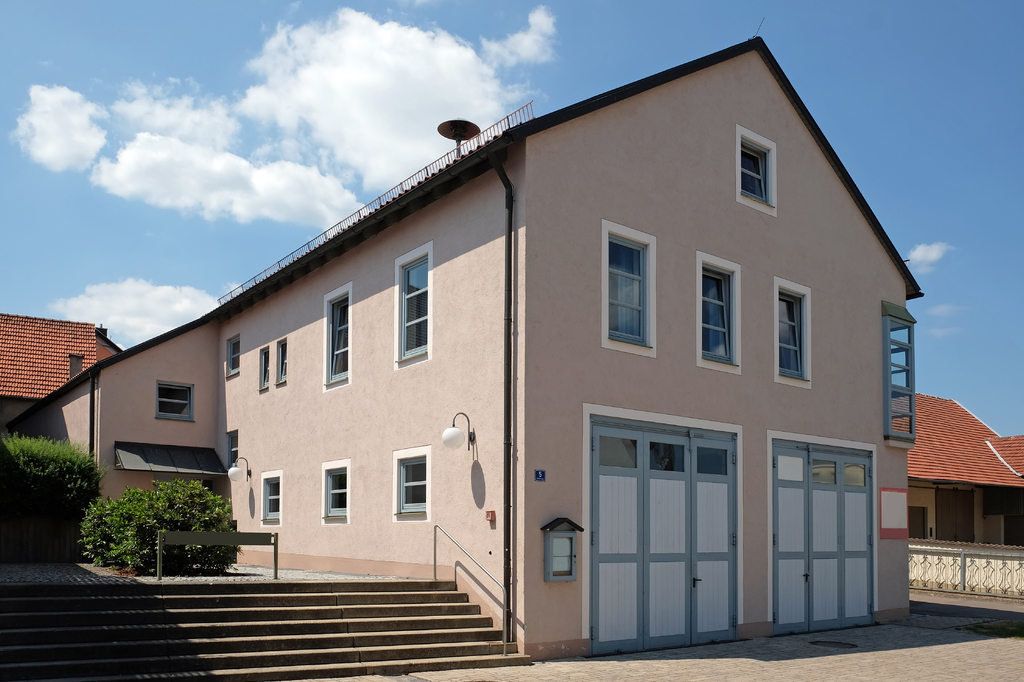 Lais Puzzle - Gemeindehaus in Egweil - 2.000 Teile p-281653