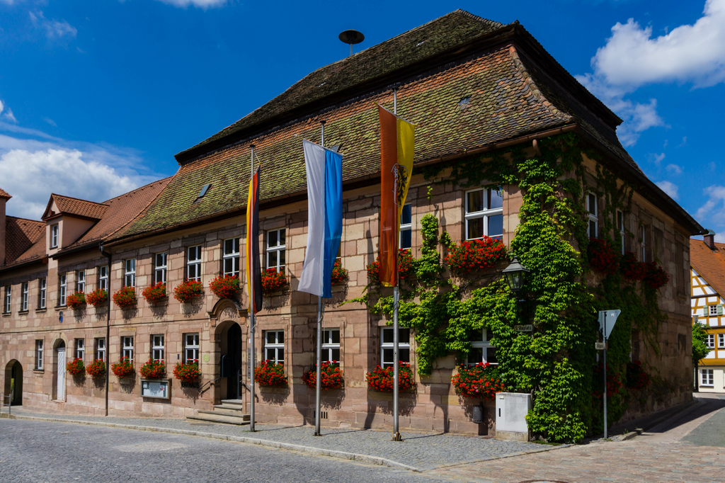 Lais Puzzle - Rathaus Abenberg in Bayern - 2.000 Teile p-281841