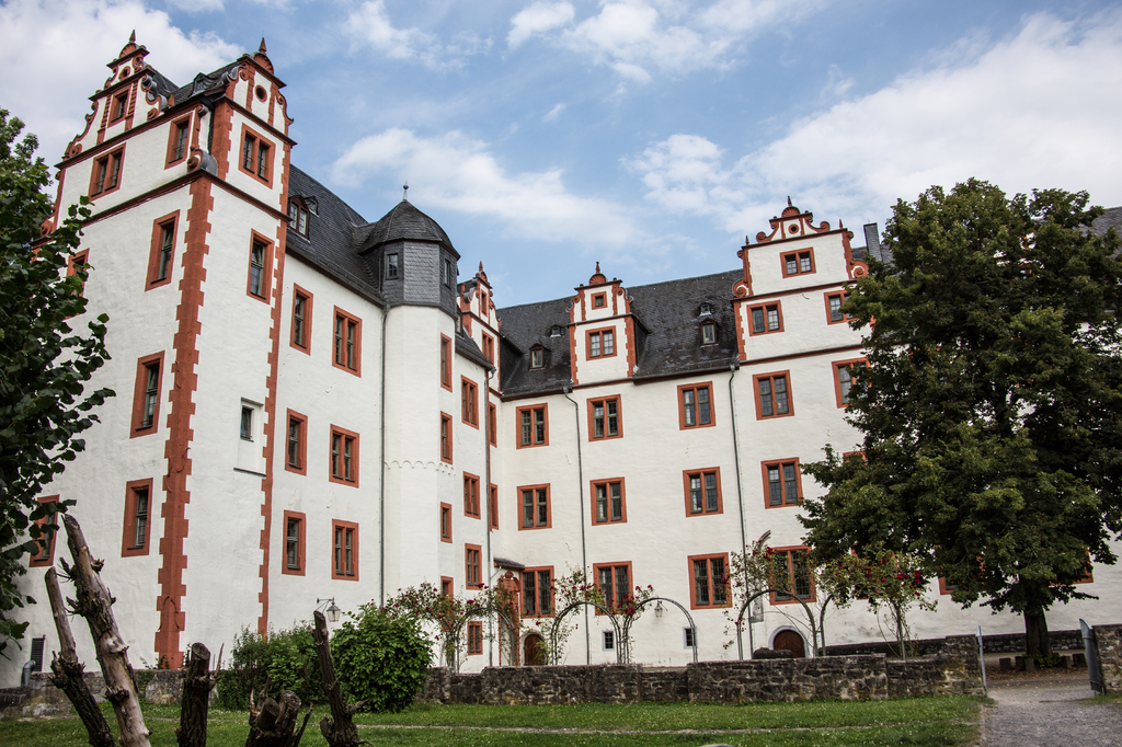 Lais Puzzle - Schloss Hadamar Westerwald - 2.000 Teile p-282544
