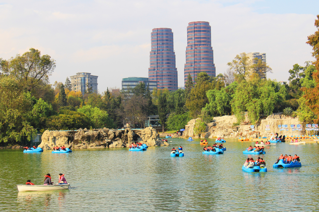 Lais Puzzle - Chapultepec Mexiko-Stadtpark See - 2.000 Teile p-282644