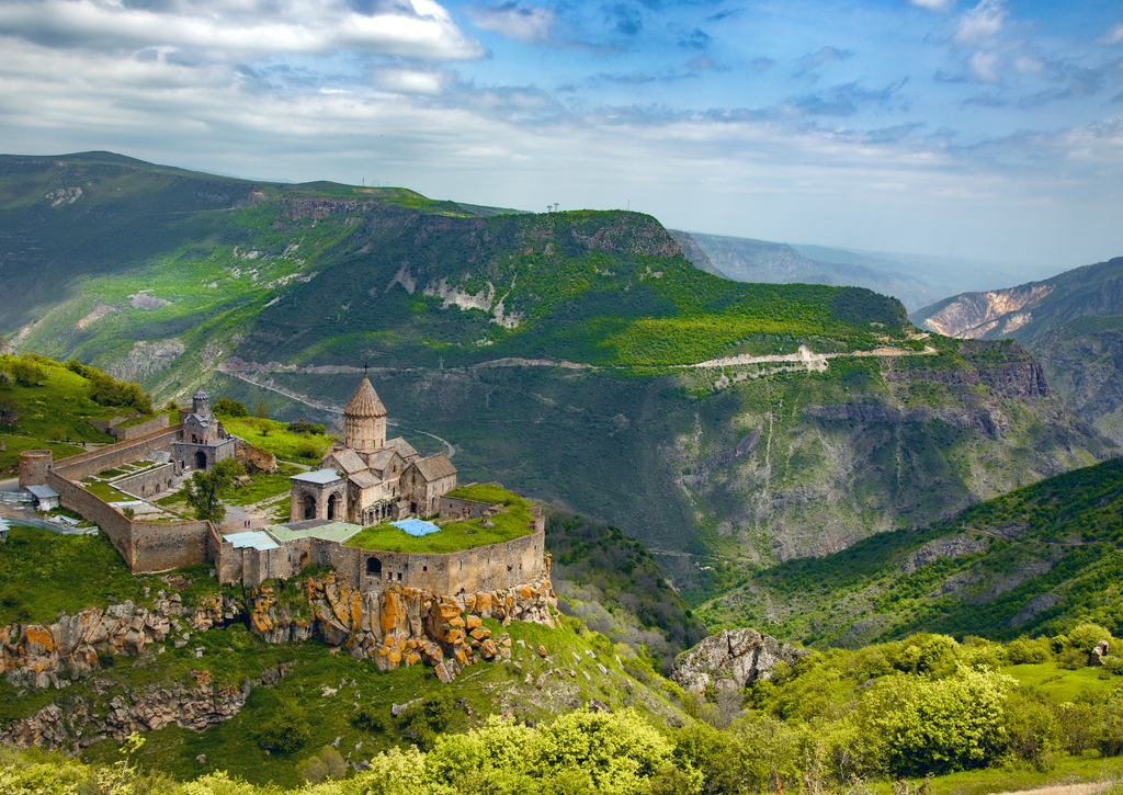 Lais Puzzle - Tatev-Kloster in Armenien - 500, 1.000 & 2.000 Teile p-283654