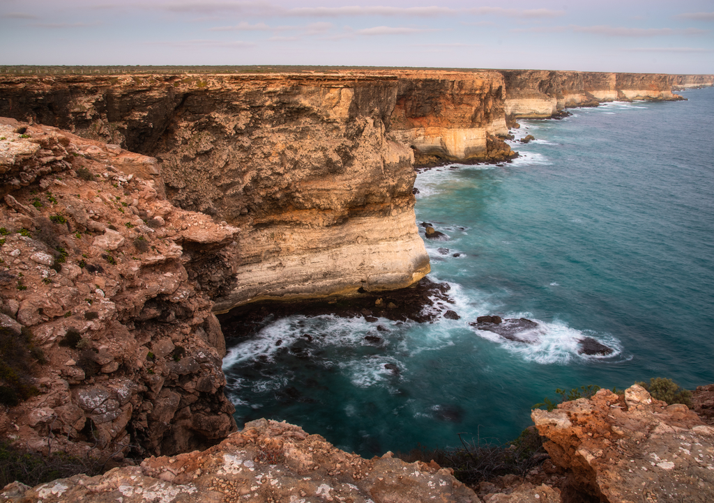 Lais Puzzle - Die Nullarbor-Ebene trifft auf das Meer der Great Australian Bight in Südaustralien - 1.000 Teile p-284543