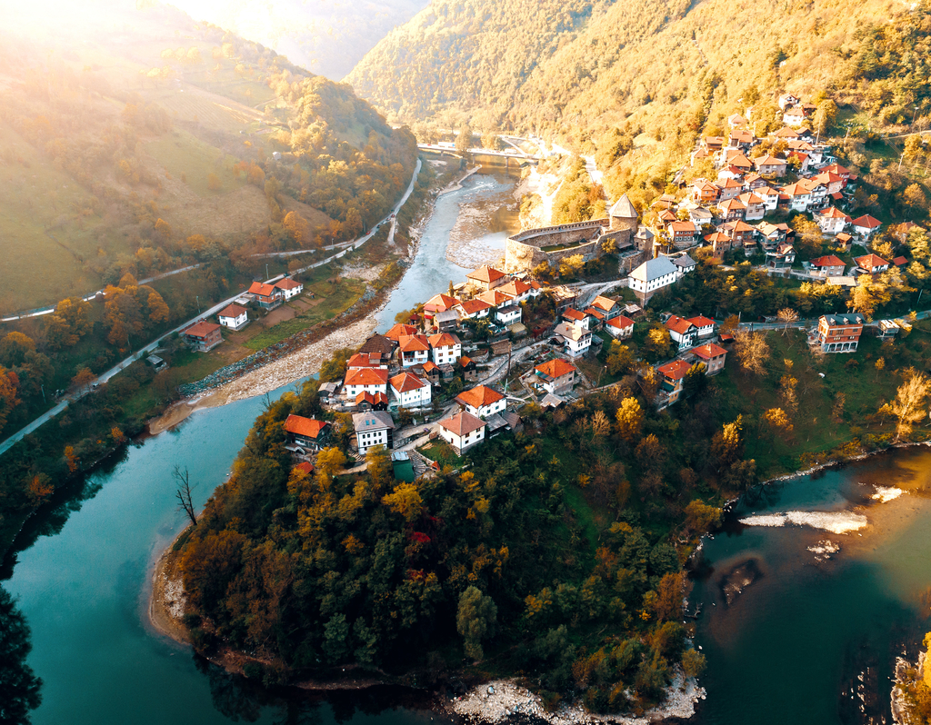Lais Puzzle - Burg Vranduk in Bosnien - 40, 100, 200, 500, 1.000 & 2.000 Teile p-285919
