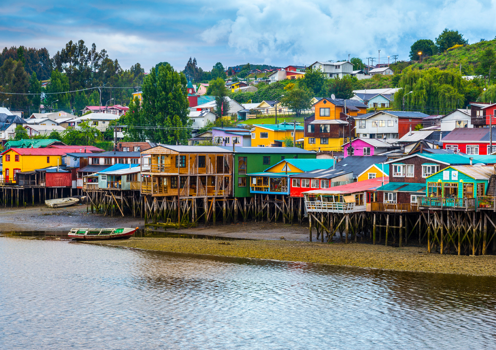 Lais Puzzle - Palafitos (Stelzenhäuser) in Castro, Insel Chiloe (Chile) - 1.000 Teile p-286919