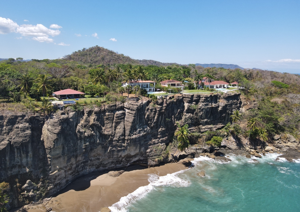 Lais Puzzle - Luftaufnahme von Montezuma und Tango Mar in Puntarenas, Costa Rica - 1.000 Teile p-287699