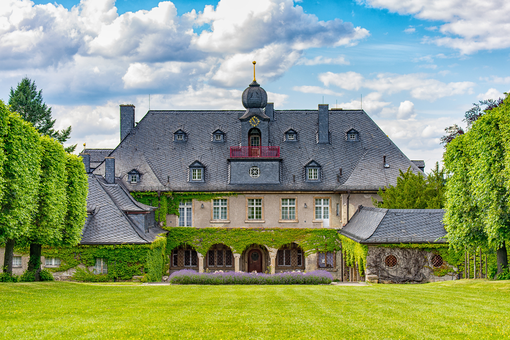 Lais Puzzle - Der Bergfried in Saalfeld Deutschland Thüringen - 2.000 Teile p-288396