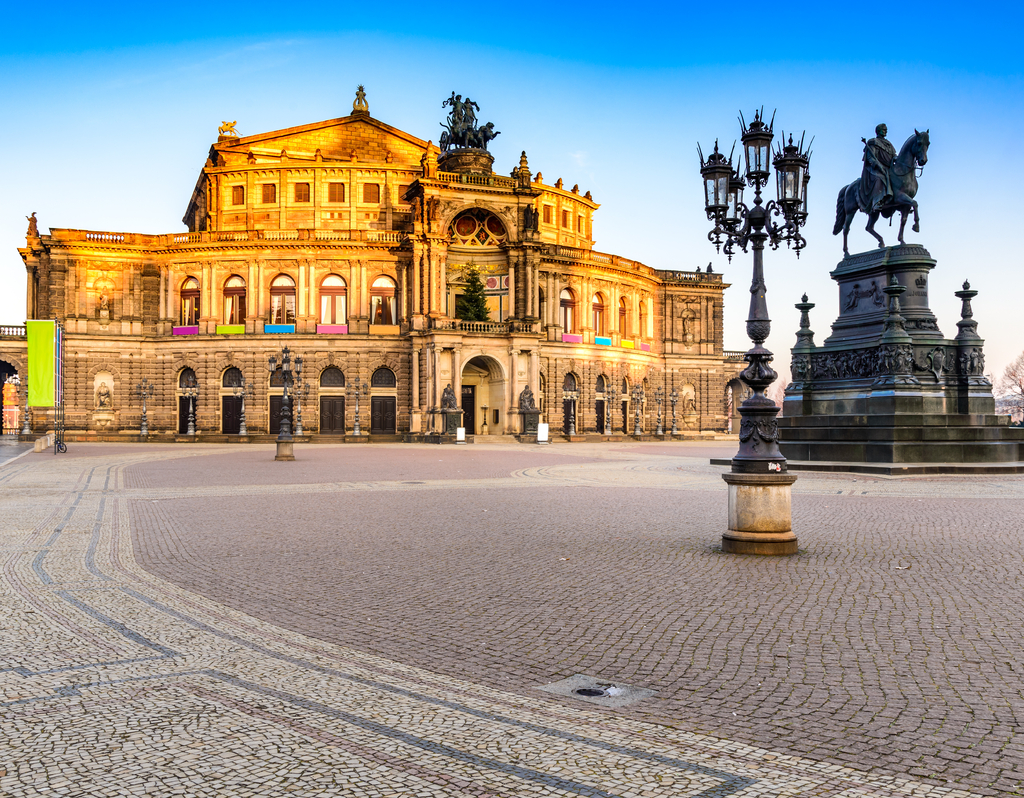 Lais Puzzle - Semperoper, Oper in Dresden, Deutschland - 40, 100, 200, 500, 1.000 & 2.000 Teile p-288403