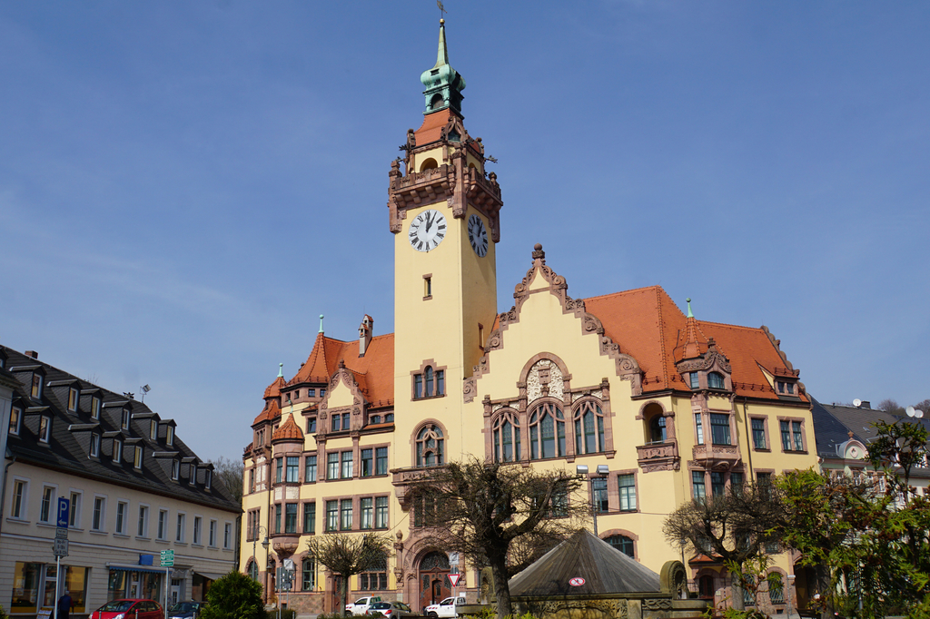 Lais Puzzle - Das Rathaus von Waldheim, Sachsen - 2.000 Teile p-288594