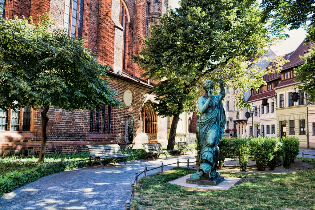 Lais Puzzle - Berlin, An der Nikolaikirche - 2.000 Teile p-288756