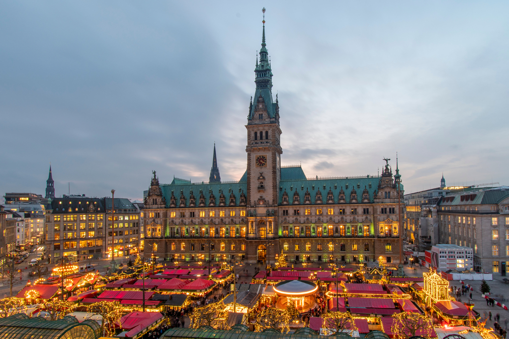 Lais Puzzle - Hamburg zu Weihnachten - Weihnachtsmarkt auf dem Rathausmarkt - 2.000 Teile p-289044