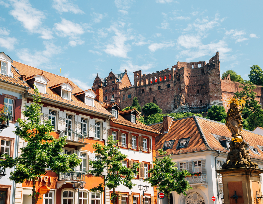 Lais Puzzle - Altstädter Kornmarkt und Heidelberger Schloss in Heidelberg, Deutschland - 40, 100, 200, 500, 1.000 & 2.000 Teile p-289045
