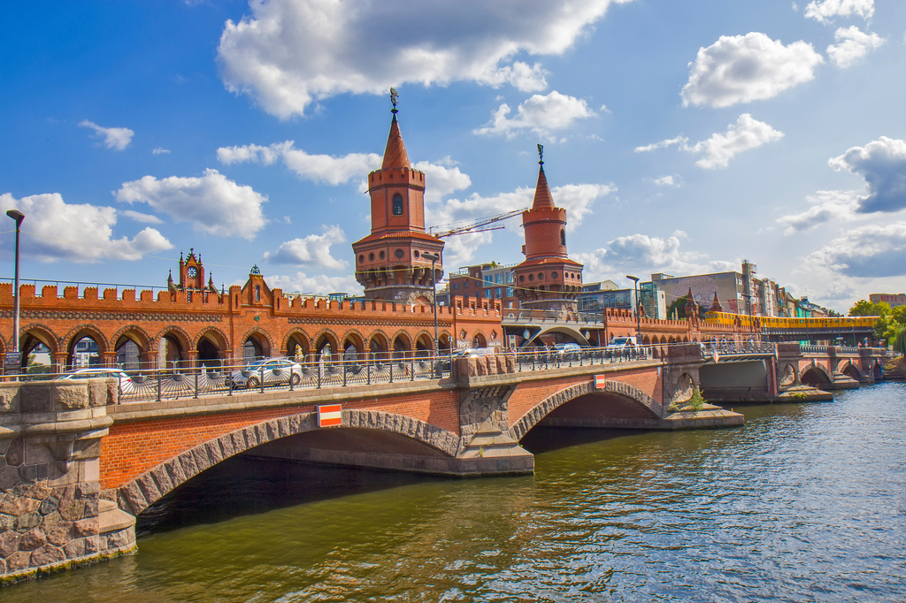 Lais Puzzle - Oberbaumbrücke in Berlin, Deutschland - 2.000 Teile p-289104