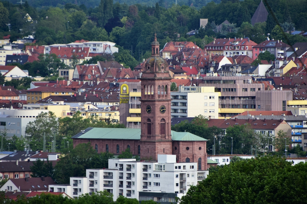 Lais Puzzle - Blick auf die St. Franziskuskirche in Pforzheim - 2.000 Teile p-289314