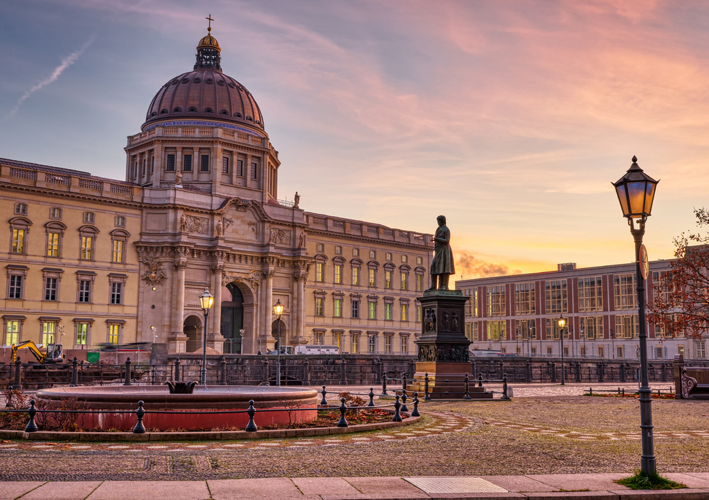 Lais Puzzle - Das rekonstruierte Stadtschloss in Berlin vor Sonnenaufgang - 1.000 Teile p-289325