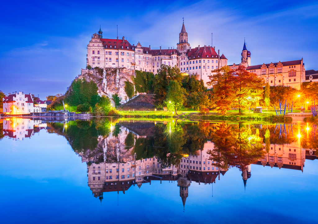 Lais Puzzle - Sigmaringen, Deutschland. Baden-Württemberg und königliches Schloss Sigmaringen auf dem Felsen über dem Donauufer - 1.000 Teile p-289469