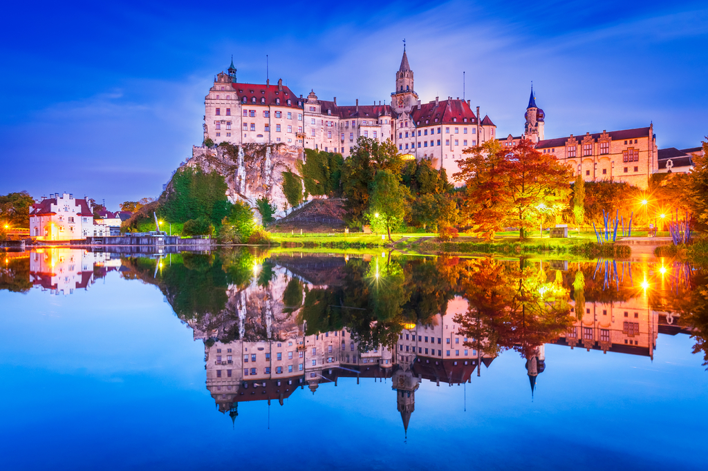 Lais Puzzle - Sigmaringen, Deutschland. Baden-Württemberg und königliches Schloss Sigmaringen auf dem Felsen über dem Donauufer - 2.000 Teile p-289470