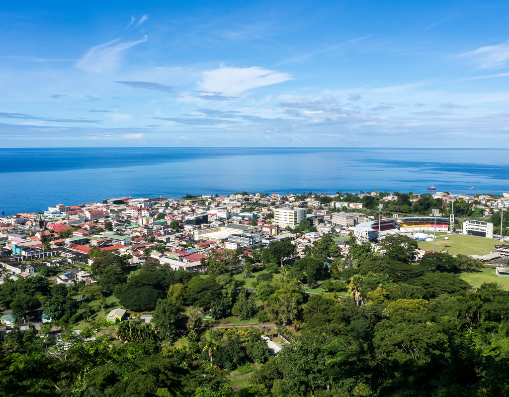 Lais Puzzle - Karibik - Leeward-Inseln - Dominica - Roseau - Morne Bruce - 40, 100, 200, 500, 1.000 & 2.000 Teile p-289501