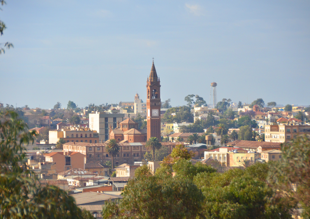 Lais Puzzle - Asmara - die Hauptstadt und größte Siedlung in Eritrea - 1.000 Teile p-289751