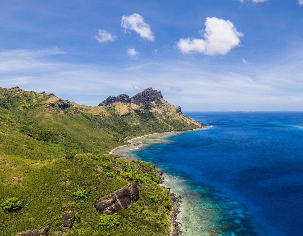 Lais Puzzle - Wilde Küste der tropischen Insel Waya in der Yasawa-Inselgruppe in Fidschi im Südpazifik - 40, 100, 200, 500, 1.000 & 2.000 Teile p-289867