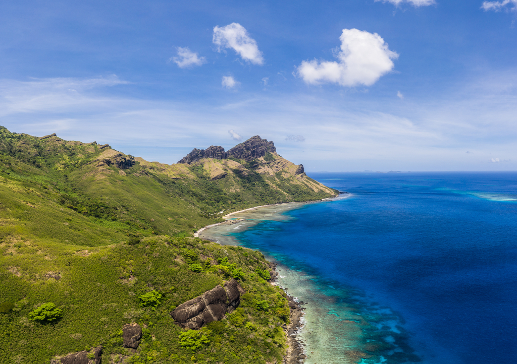 Lais Puzzle - Wilde Küste der tropischen Insel Waya in der Yasawa-Inselgruppe in Fidschi im Südpazifik - 1.000 Teile p-289871