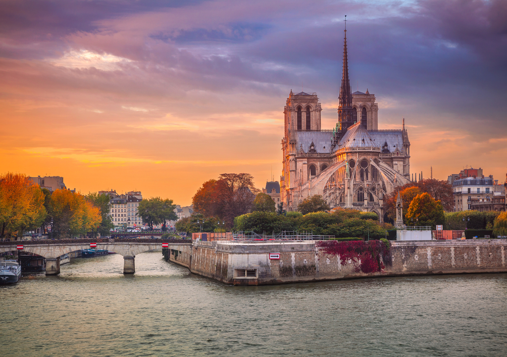 Lais Puzzle - Paris. Stadtbild von Paris, Frankreich mit der Kathedrale Notre Dame bei Sonnenuntergang - 1.000 Teile p-290405