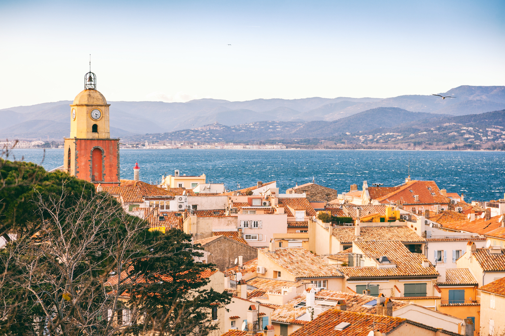 Lais Puzzle - Saint-Tropez, Provence, Côte d'Azur, ein beliebtes Reiseziel in Europa - 2.000 Teile p-290664