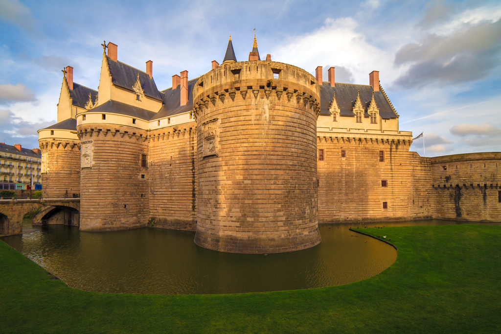 Lais Puzzle - Château des Ducs de Bretagne, Nantes, Bretagne - 2.000 Teile p-290898