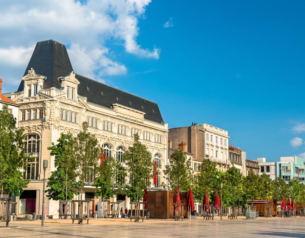 Lais Puzzle - Historische Gebäude in Clermont-Ferrand, Frankreich - 40, 100, 200, 500, 1.000 & 2.000 Teile p-290947