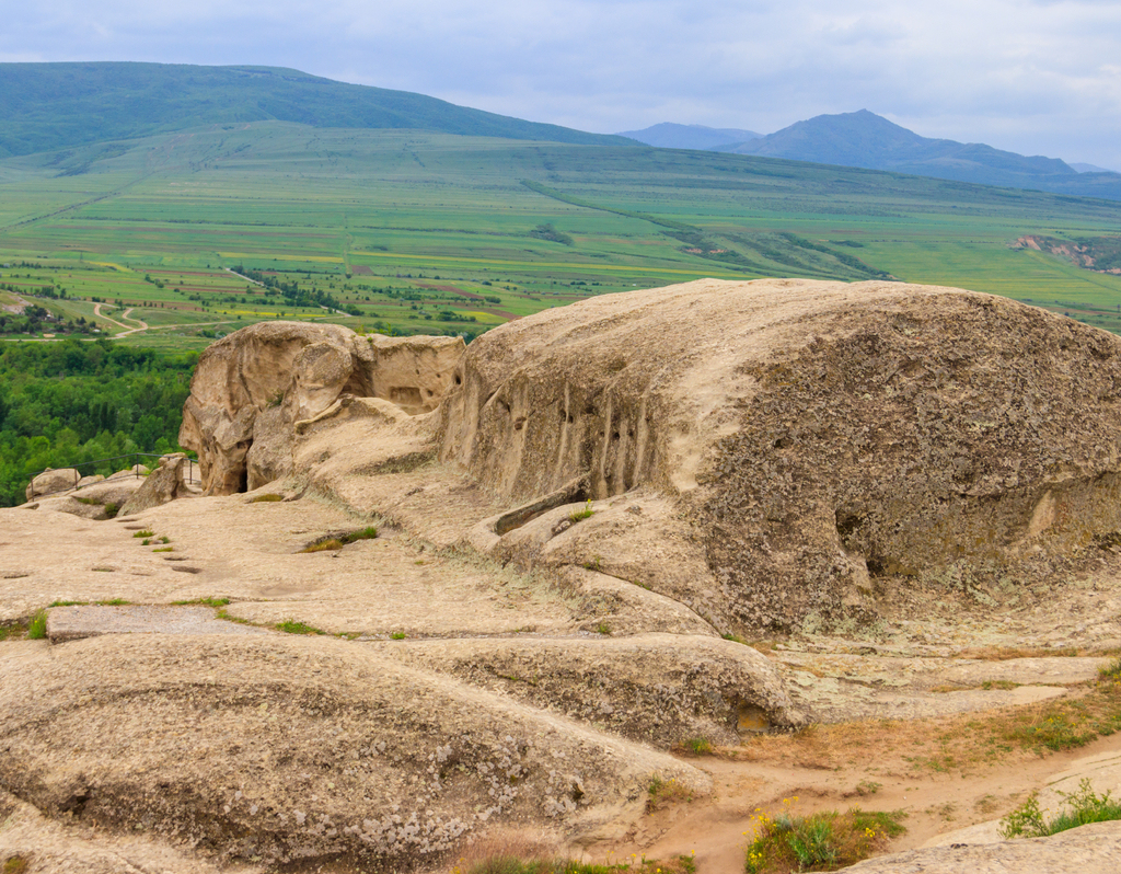 Lais Puzzle - Alte Höhlenstadt Uplistsikhe im Kaukasusgebirge, Georgien - 40, 100, 200, 500, 1.000 & 2.000 Teile p-291775