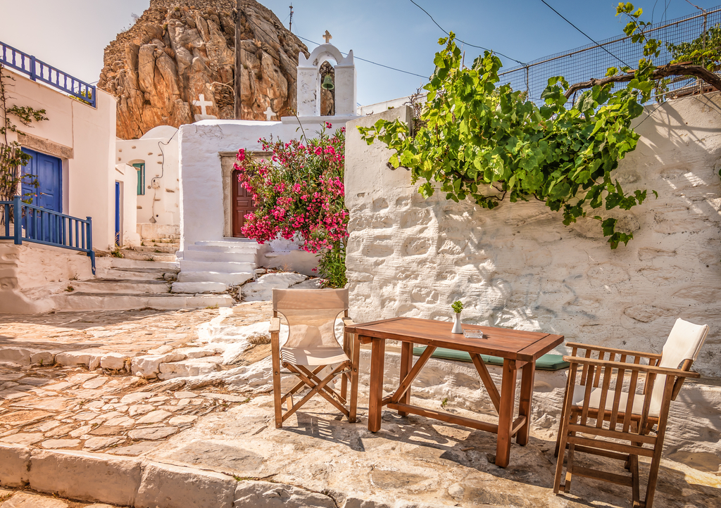 Lais Puzzle - Traditionelle griechische Straße im Stadtzentrum bei Sonnenuntergang, Insel Amorgos, Griechenland - 1.000 Teile p-292613