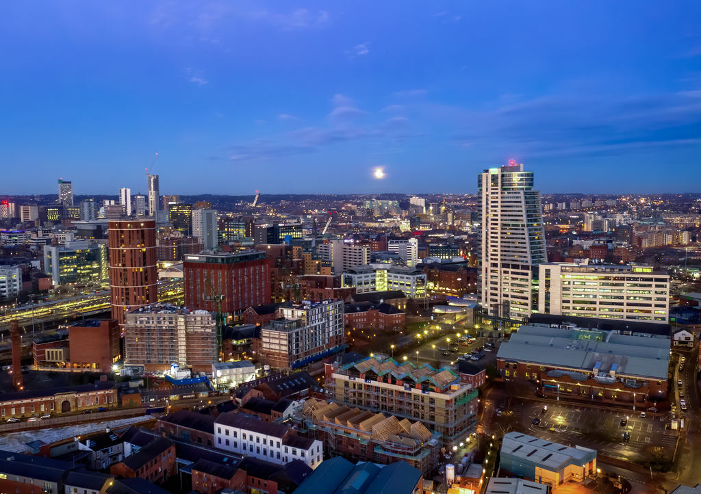 Lais Puzzle - Bridgewater Place und das Stadtzentrum von Leeds. Yorkshire Nordengland Vereinigtes Königreich - 1.000 Teile p-295169