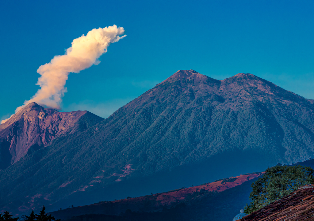 Lais Puzzle - Vulkanfeuer, Antigua Guatemala - 1.000 Teile p-295553