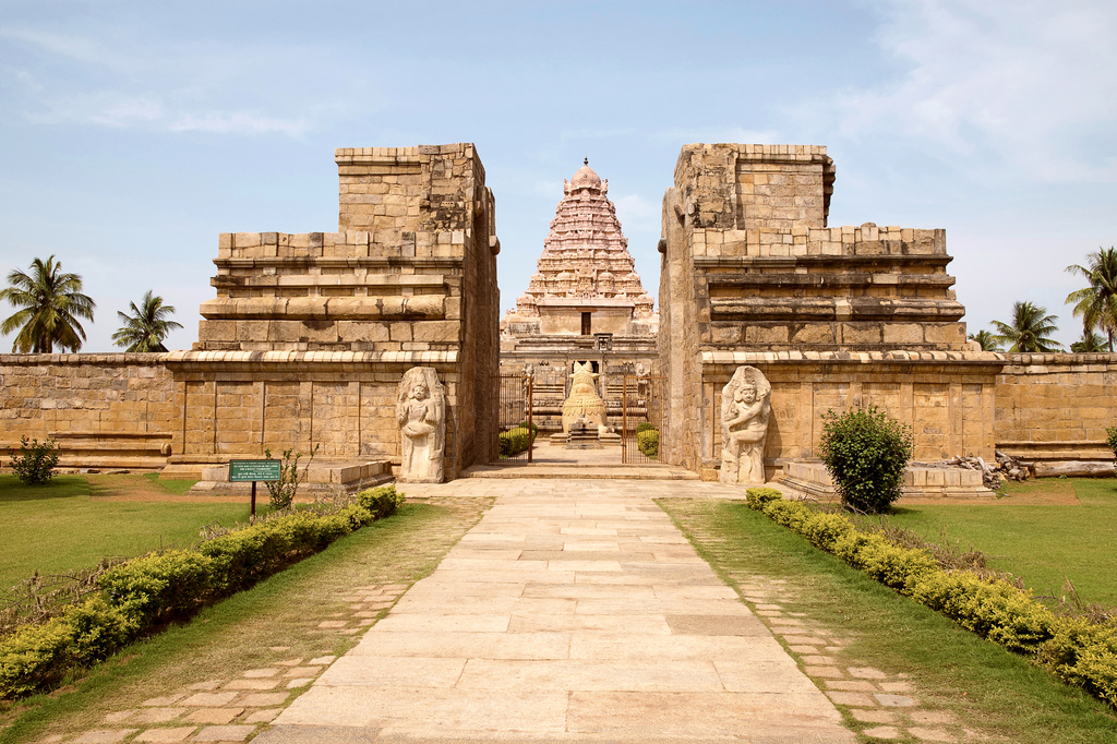 Lais Puzzle - Eingang des Brihadisvara-Tempels, Gangaikondacholapuram, Tamil Nadu, Indien - 2.000 Teile p-295848