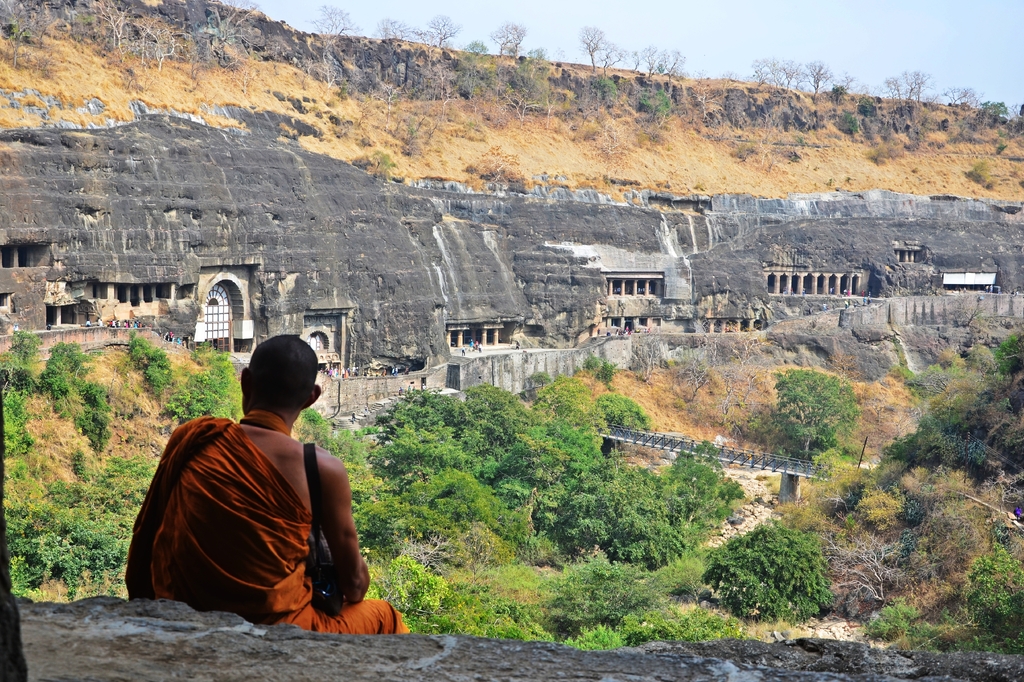 Lais Puzzle - Kulturerbe Ajanta-Höhlen in Aurangabad in Maharashtra, Indien - 2.000 Teile p-296268