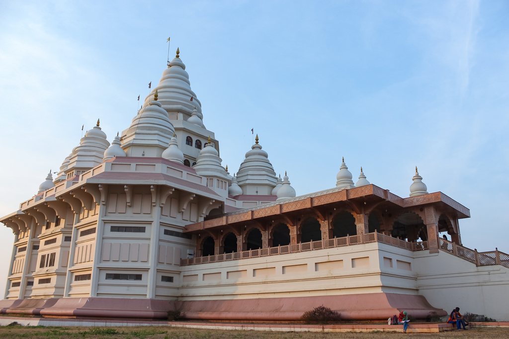 Lais Puzzle - Sant Tukaram Maharaj Gatha Mandir-Tempel in Dehu, Pune, Maharashtra, Indien - 2.000 Teile p-296394