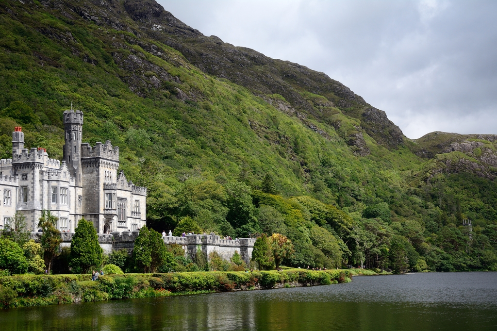 Lais Puzzle - Benediktinerabtei, Kylemore, Irland - 2.000 Teile p-297018