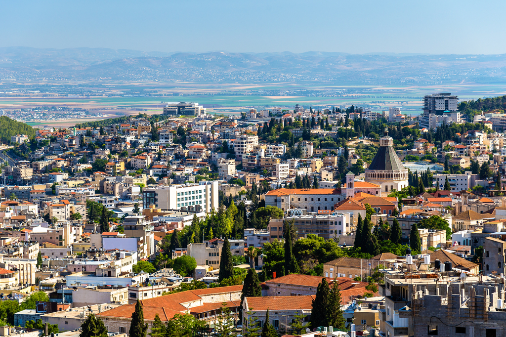 Lais Puzzle - Nazareth mit der Basilika der Verkündigung - 2.000 Teile p-298020