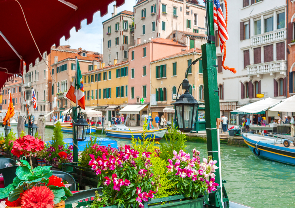 Lais Puzzle - Straßencafé im Canal Grande in Venedig, Italien - 1.000 Teile p-298691