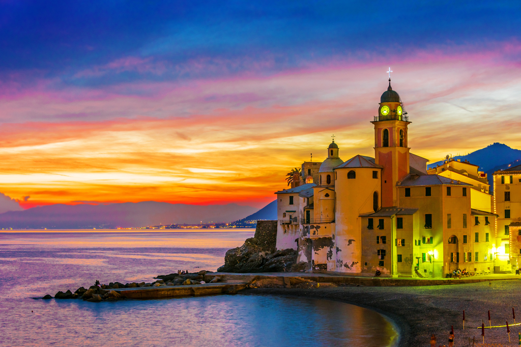 Lais Puzzle - Der Ferienort Camogli an der italienischen Riviera - 2.000 Teile p-299298