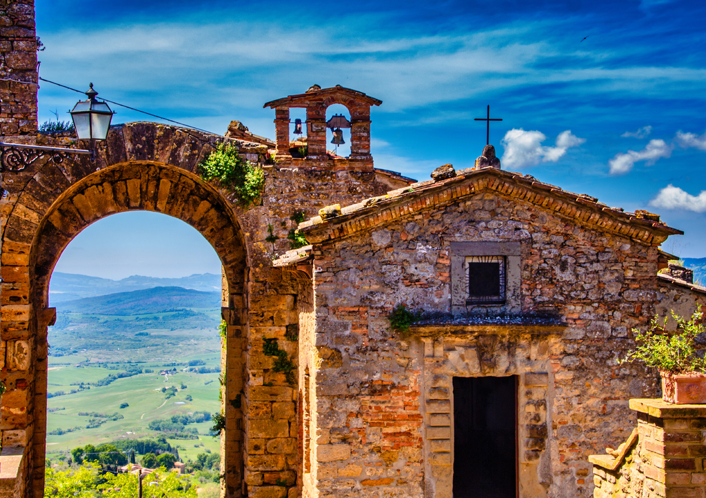 Lais Puzzle - Volterra, bei den alten Etruskern als Velathri oder Vlathri und bei den Römern als Volaterrae bekannt, ist eine Stadt und Gemeinde in der Toskana - 1.000 Teile p-299513