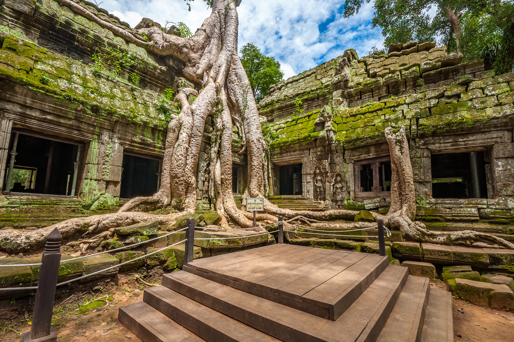 Lais Puzzle - Alter buddhistischer Khmer-Tempel in Angkor Wat, Kambodscha.Ta Prohm Prasat - 2.000 Teile p-300708