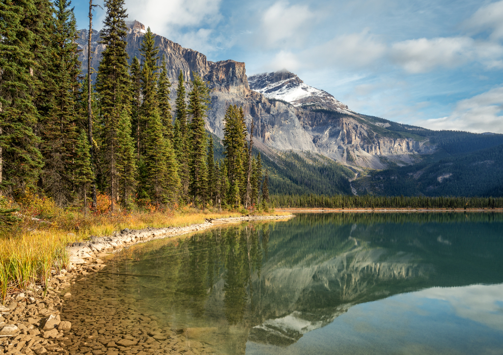 Lais Puzzle - Herbstwanderung um den Emerald Lake im Yoho National Park - 1.000 Teile p-301145