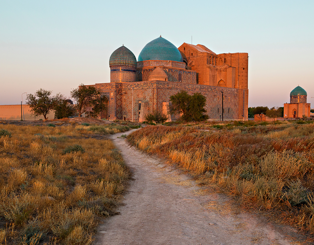 Lais Puzzle - Mausoleum von Khoja Ahmed Yasawi in der Stadt Turkestan, Kasachstan - 40, 100, 200, 500, 1.000 & 2.000 Teile p-302419