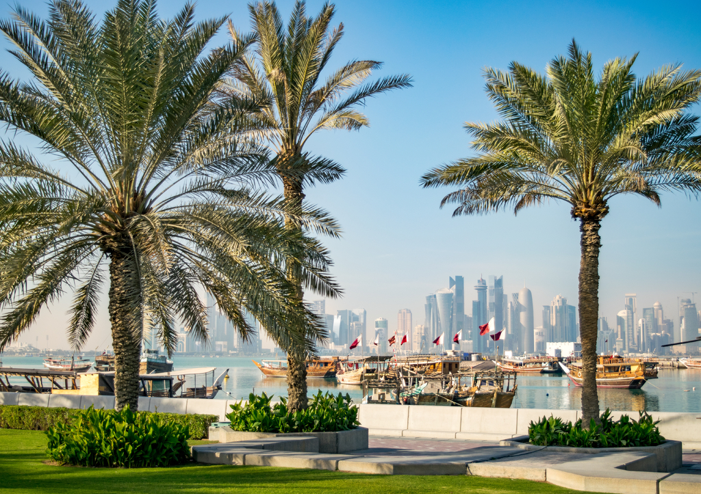 Lais Puzzle - Corniche, Hafen von Doha und Skyline des Finanzviertels von Doha - Katar - 1.000 Teile p-302477