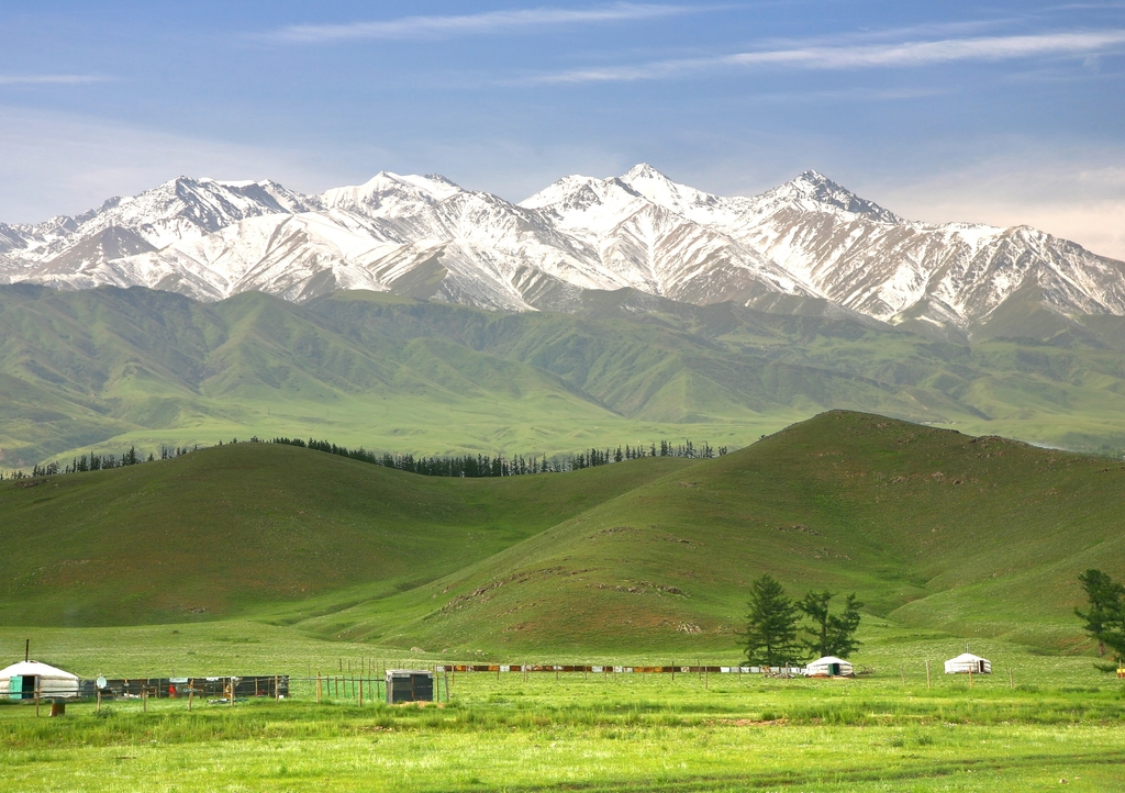 Lais Puzzle - Die schöne Landschaft mit dem Tian Shan Gebirge am Narn von Kirgisistan - 1.000 Teile p-302531